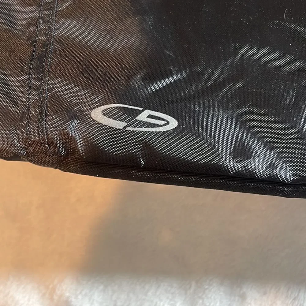 Crossbody travel bag